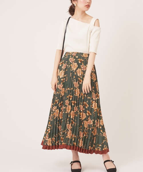 natural couture（ナチュラルクチュール）の「レトロ花柄プリーツスカート（スカート・レディース・グリーン/キャメル・FREE）」の16枚目の写真