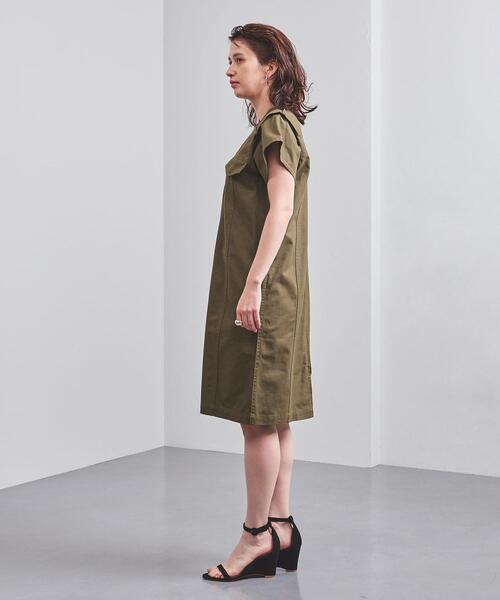 TOGA PULLA（トーガ　プルラ）の「＜TOGA PULLA（トーガ プルラ）＞ジップ ワンピース（ワンピース・レディース・ホワイト/オリーブ・38）」の4枚目の写真