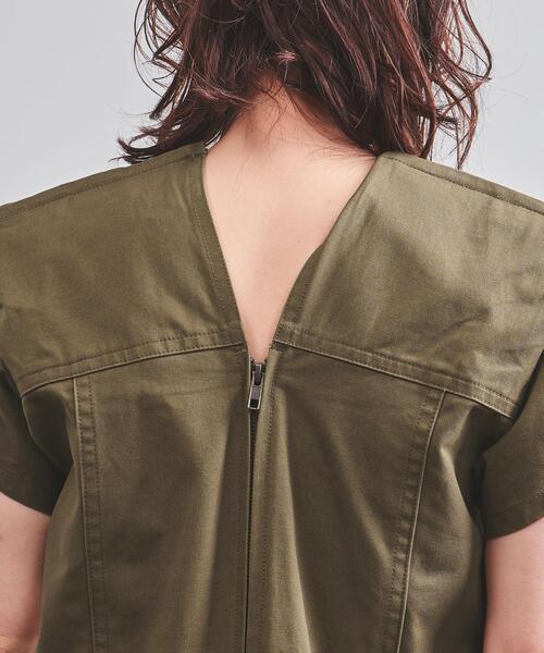 TOGA PULLA（トーガ　プルラ）の「＜TOGA PULLA（トーガ プルラ）＞ジップ ワンピース（ワンピース・レディース・ホワイト/オリーブ・38）」の7枚目の写真