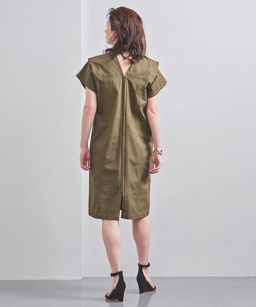 TOGA PULLA（トーガ　プルラ）の「＜TOGA PULLA（トーガ プルラ）＞ジップ ワンピース（ワンピース・レディース・ホワイト/オリーブ・38）」の14枚目の写真