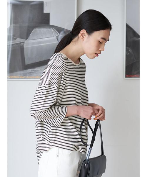 AMERICAN HOLIC（アメリカンホリック）の「袖折り返しゆるカットプルオーバー（Tシャツ/カットソー・レディース・チャコールグレー/ライトグレー/ネイビー/オフホワイト/モカ/ピンクベージュ/その他7・M/L）」の14枚目の写真