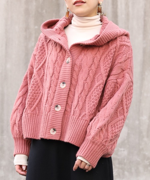 ap retro（アプレトロ）の「ボリュームスリーブケーブルニットフードカーディガン【ZOZOTOWN限定商品】（カーディガン/ボレロ・レディース・ブラック/ブラウン/オフホワイト/ピンク/モカ・FREE）」の20枚目の写真