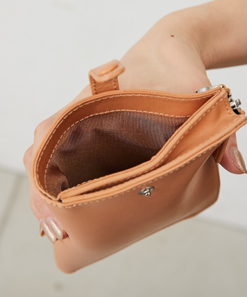 イアパピヨネ　 長財布　お財布ショルダー ear PAPILLONNER（イアパピヨネ）の「財布ショルダーバッグ