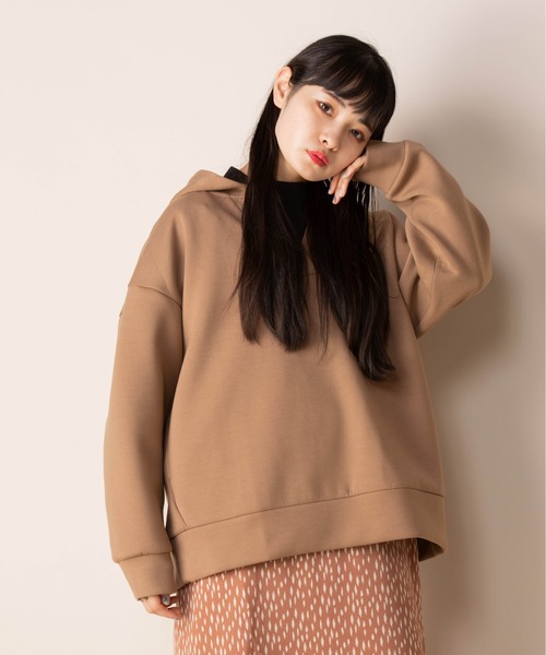 Mysa&Liina（ミーサリーナ）の「Vネックゆるパーカー（パーカー・レディース・ブラック/ベージュ/アイボリー・M）」の4枚目の写真