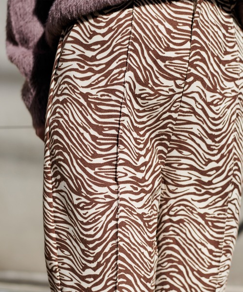 one after another NICE CLAUP（ワンアフターアナザーナイスクラップ）の「アソートスラックスパンツ（スラックス・レディース・ブラック/パープル/ベージュ系その他/ゼブラ・SMALL/MEDIUM）」の6枚目の写真