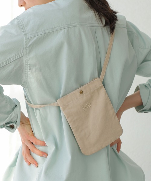 Lee（リー）の「Lee×earth ショルダーBAG ＊（ショルダーバッグ・レディース・ブラック/ベージュ/サックスブルー・FREE）」の3枚目の写真