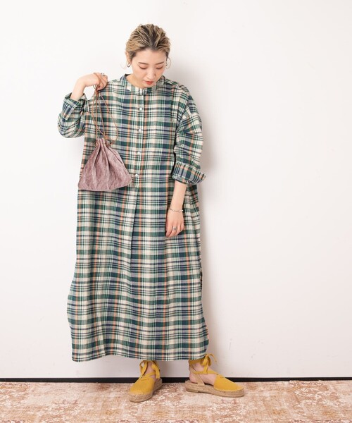 FREAK'S STORE（フリークスストア）の「▽【WEB限定】インドチェックシャツワンピース（シャツワンピース・レディース・ナチュラル/ブラック/グリーン・ﾌﾘ-）」の3枚目の写真