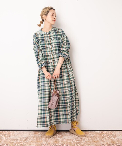 FREAK'S STORE（フリークスストア）の「▽【WEB限定】インドチェックシャツワンピース（シャツワンピース・レディース・ナチュラル/ブラック/グリーン・ﾌﾘ-）」の8枚目の写真