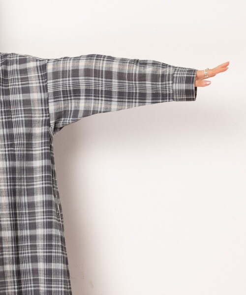 FREAK'S STORE（フリークスストア）の「▽【WEB限定】インドチェックシャツワンピース（シャツワンピース・レディース・ナチュラル/ブラック/グリーン・ﾌﾘ-）」の4枚目の写真