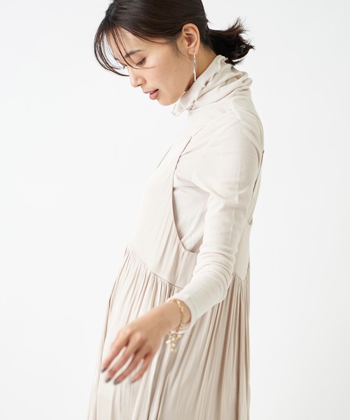 RIVE DROITE（リヴドロワ）の「テレコルーズネックカットソー（Tシャツ/カットソー・レディース・グレー/ブラック/アイボリー・FREE）」の14枚目の写真