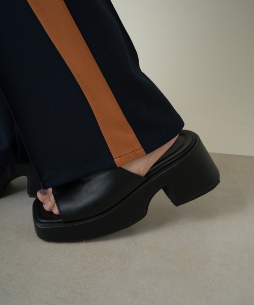 Kastane（カスタネ）の「ラインジャージパンツ（その他パンツ・レディース・アイボリー/ネイビー/ダークブルー/グリーン・FREE）」の7枚目の写真