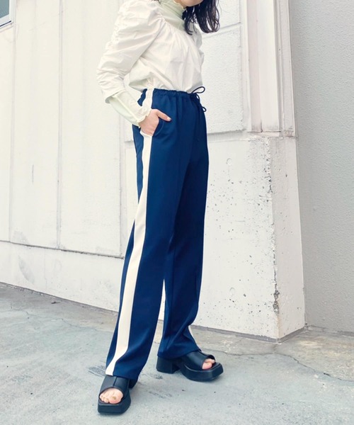 Kastane（カスタネ）の「ラインジャージパンツ（その他パンツ・レディース・アイボリー/ネイビー/ダークブルー/グリーン・FREE）」の20枚目の写真