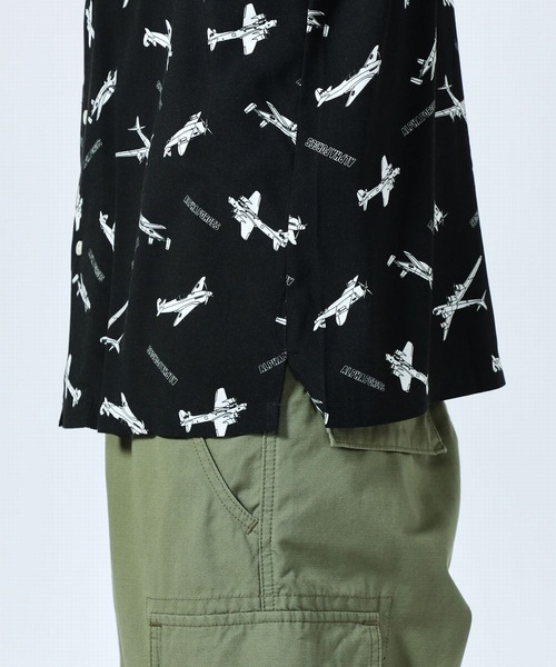 Alpha Industries(アルファインダストリーズ)の「レーヨンオープンカラー 総柄アロハシャツ(シャツ/ブラウス・メンズ・ホワイト/ブラック・MEDIUM/LARGE/X-LARGE)」の9枚目の写真
