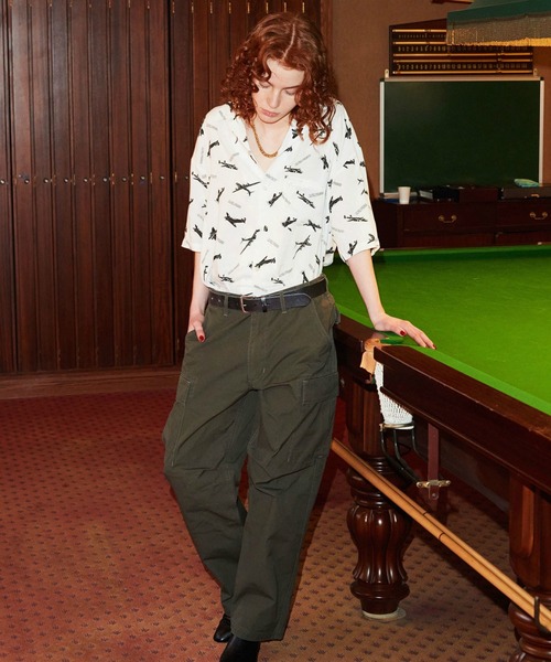 Alpha Industries(アルファインダストリーズ)の「レーヨンオープンカラー 総柄アロハシャツ(シャツ/ブラウス・メンズ・ホワイト/ブラック・MEDIUM/LARGE/X-LARGE)」の11枚目の写真