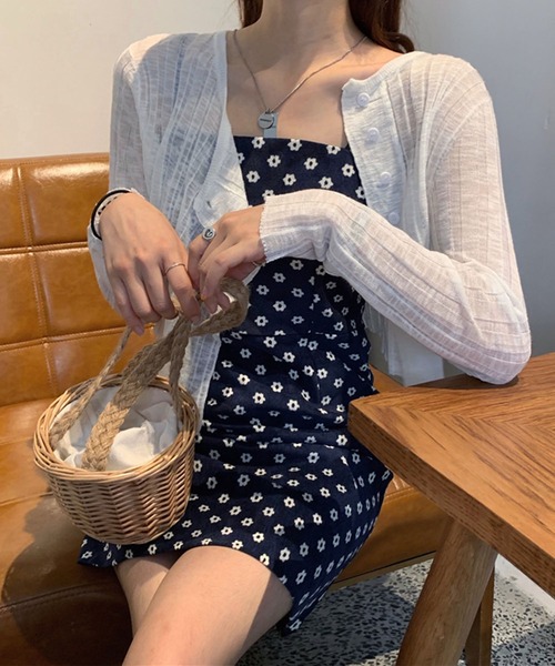 me+em select(ミームセレクト)の「シースルーニットショートカーディガン(カーディガン/ボレロ・レディース・ホワイト/ブラック/ベージュ/グレー・FREE)」の8枚目の写真