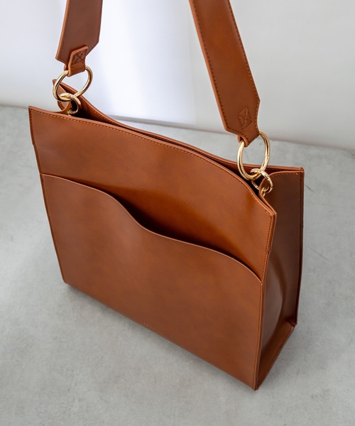 loti（ロティ）の「WEB限定 loti ワイドハンドルスクエアトート（トートバッグ・レディース・アイボリー/ブラック/ブラウン・FREE）」の22枚目の写真