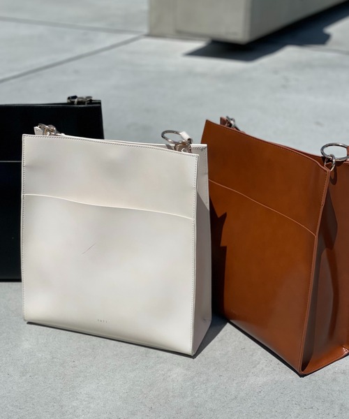 loti（ロティ）の「WEB限定 loti ワイドハンドルスクエアトート（トートバッグ・レディース・アイボリー/ブラック/ブラウン・FREE）」の18枚目の写真