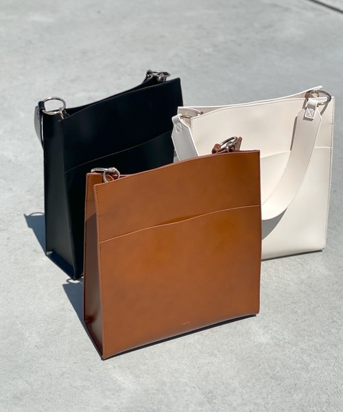 loti（ロティ）の「WEB限定 loti ワイドハンドルスクエアトート（トートバッグ・レディース・アイボリー/ブラック/ブラウン・FREE）」の20枚目の写真