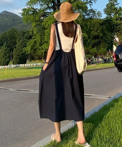 ABITOKYO(アビトーキョー)の「麻ライクロング丈Aラインフレアキャミサロペット(サロペット/オーバーオール・レディース・ブラック/ベージュ/ネイビー・FREE)」の9枚目の写真