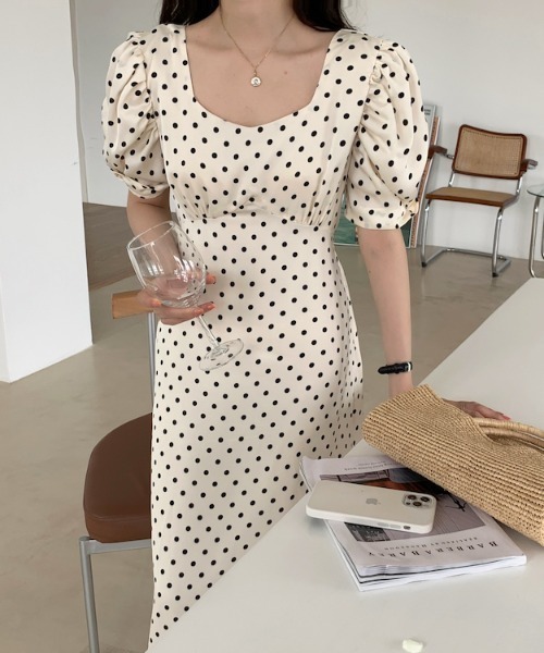 ABITOKYO（アビトーキョー）の「ボリュームスリーブ２WAYドット柄ロングワンピース（ワンピース・レディース・ブラック/ベージュ・S/M）」の22枚目の写真