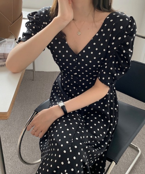 ABITOKYO（アビトーキョー）の「ボリュームスリーブ２WAYドット柄ロングワンピース（ワンピース・レディース・ブラック/ベージュ・S/M）」の18枚目の写真