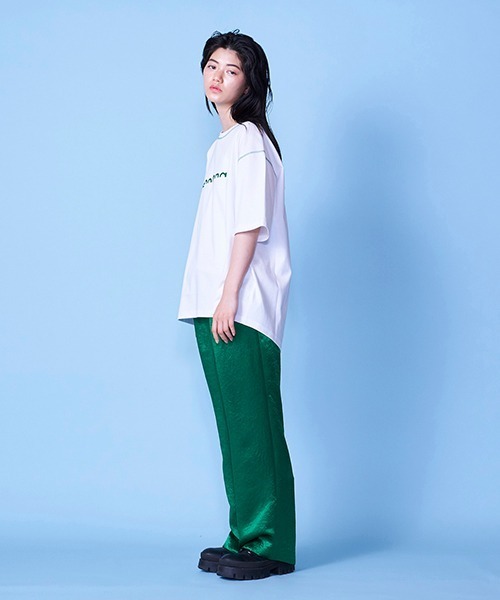 lautreamont BLEUBLANC(ロートレアモンブルーブラン)の「バックスリットロゴTシャツ(Tシャツ/カットソー・レディース・グリーン/ブラック/ホワイト・9号)」の18枚目の写真