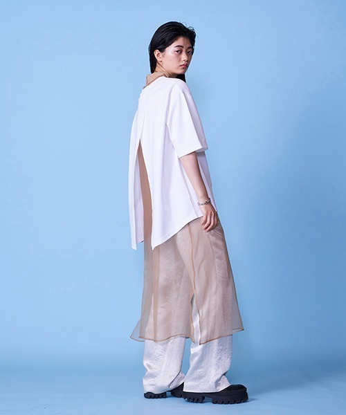 lautreamont BLEUBLANC(ロートレアモンブルーブラン)の「バックスリットロゴTシャツ(Tシャツ/カットソー・レディース・グリーン/ブラック/ホワイト・9号)」の15枚目の写真