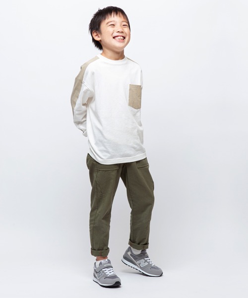 NEW BALANCE(ニューバランス)の「996(スニーカー・キッズ・ネイビー/ブラック/グレー・22.5cm/17.5cm/21.5cm/17.0cm/21.0cm/19.5cm/20.0cm/23.5cm/19.0cm/18.0cm/18.5cm/22.0cm/20.5cm/23.0cm/24.0cm)」の9枚目の写真