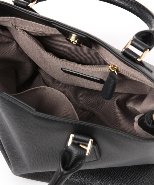 LEPSIM（レプシィム）の「【2WAYで使える】綺麗めなシーンにぴったりなBAG　955328（ショルダーバッグ・レディース・ブラック/ブラウン・ONE SIZE）」の4枚目の写真