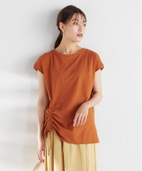 ketty(ケティ)の「アシンメトリーサイドシャーリングトップス ≪洗濯機で洗える≫(Tシャツ/カットソー・レディース・ブラック/ブラウン/ピンク/イエロー・M)」の3枚目の写真