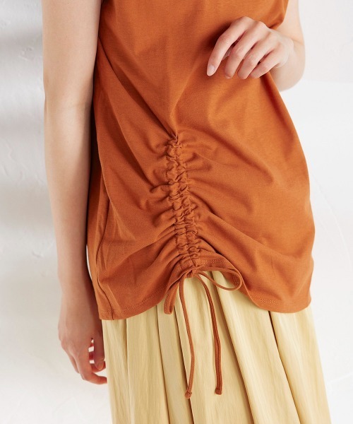 ketty(ケティ)の「アシンメトリーサイドシャーリングトップス ≪洗濯機で洗える≫(Tシャツ/カットソー・レディース・ブラック/ブラウン/ピンク/イエロー・M)」の16枚目の写真