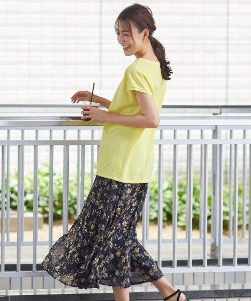 ketty(ケティ)の「アシンメトリーサイドシャーリングトップス ≪洗濯機で洗える≫(Tシャツ/カットソー・レディース・ブラック/ブラウン/ピンク/イエロー・M)」の21枚目の写真