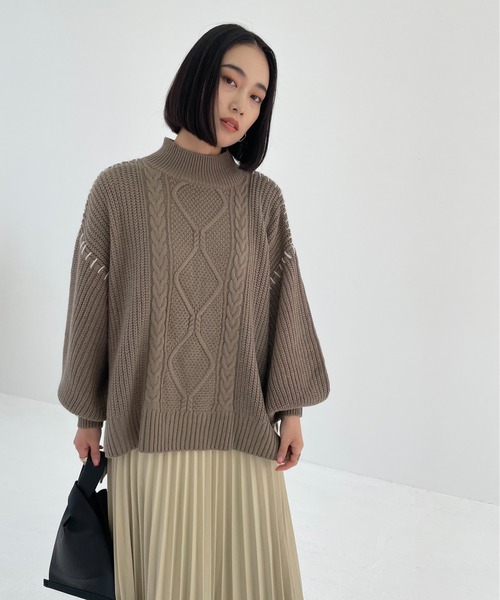 Meli rich（メリーリッチ）の「ハンドステッチ風。モックネックケーブルニット（ニット/セーター・レディース・ブラック/ベージュ/アイボリー/モカ・MEDIUM）」の18枚目の写真