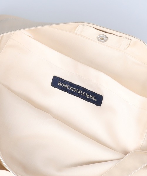 HONEYSUCKLE ROSE(ハニーサックルローズ)の「【HONEYSUCKLE ROSE】フロントポケットショルダー(ショルダーバッグ・レディース・ベージュ/カーキブラウン/ライトベージュ・ONE SIZE)」の11枚目の写真