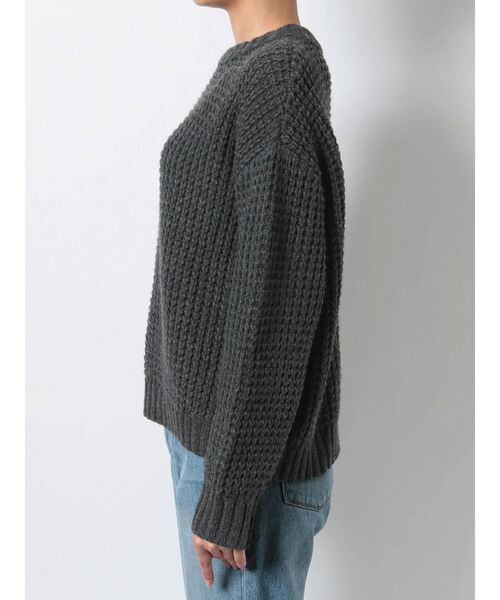 Ungrid(アングリッド)の「ルーズワッフルニット(ニット/セーター・レディース・オフホワイト/チャコールグレー/ピンク・FREE)」の14枚目の写真