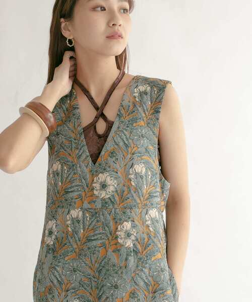 KBF（ケイビーエフ）の「ベロアブラトップ（ブラジャー・レディース・ダークブラウン/ベージュ系その他/ブルー系その他・ONE）」の2枚目の写真