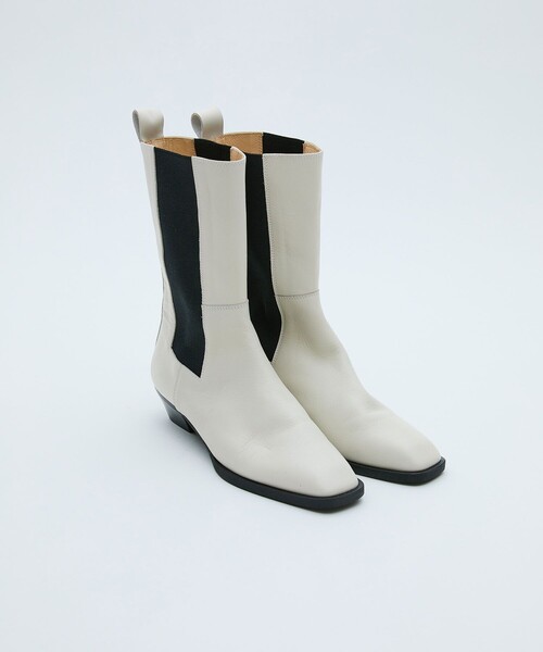 UNITED TOKYO(ユナイテッドトウキョウ)の「スクエアサイドゴアブーツ(ブーツ・レディース・ブラック/オフホワイト・1/2)」の2枚目の写真