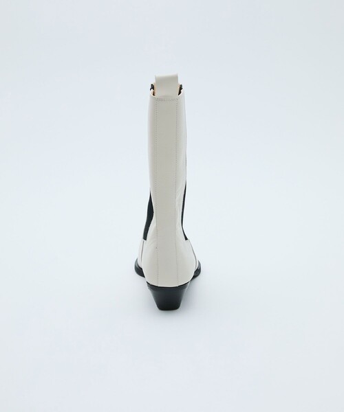 UNITED TOKYO(ユナイテッドトウキョウ)の「スクエアサイドゴアブーツ(ブーツ・レディース・ブラック/オフホワイト・1/2)」の5枚目の写真