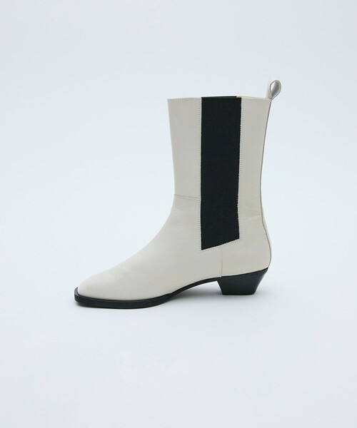 UNITED TOKYO(ユナイテッドトウキョウ)の「スクエアサイドゴアブーツ(ブーツ・レディース・ブラック/オフホワイト・1/2)」の6枚目の写真