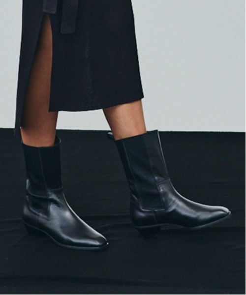 UNITED TOKYO(ユナイテッドトウキョウ)の「スクエアサイドゴアブーツ(ブーツ・レディース・ブラック/オフホワイト・1/2)」の10枚目の写真