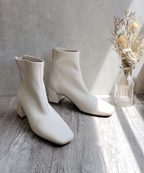 Noubel Voug Relax（ヌーベルヴォーグリラックス）の「バックジップ ストレッチ アンクルブーツ（ブーツ・レディース・ブラック/ベージュ/ダークブラウン/アイボリー/ブラック系その他・3L/L/S/M/LL）」の3枚目の写真