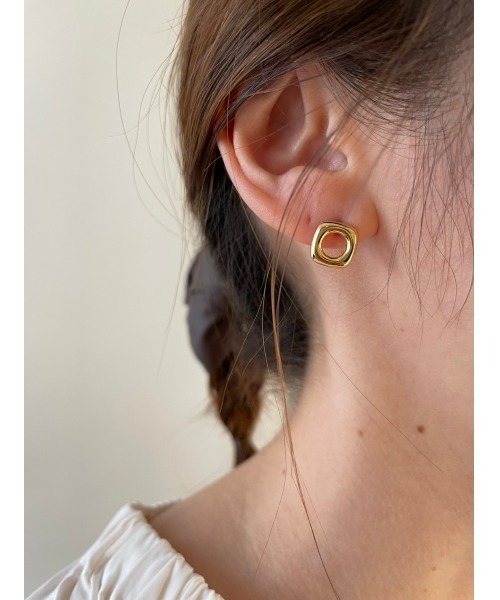 mou(モウ)の「サークルアンドスクエアピアス(ピアス(両耳用)・レディース・シルバー/ゴールド・FREE)」の2枚目の写真