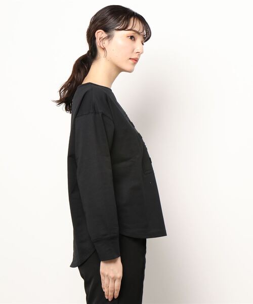 NICOLE white(ニコルホワイト)の「エンボスプリントTEE(Tシャツ/カットソー・レディース・ライトグレー/ブラック/オフホワイト/ブルー・FREE)」の6枚目の写真