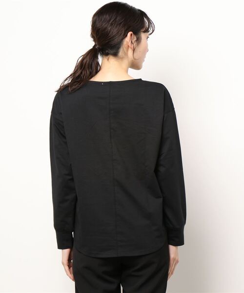 NICOLE white(ニコルホワイト)の「エンボスプリントTEE(Tシャツ/カットソー・レディース・ライトグレー/ブラック/オフホワイト/ブルー・FREE)」の5枚目の写真