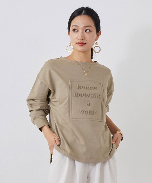 NICOLE white(ニコルホワイト)の「エンボスプリントTEE(Tシャツ/カットソー・レディース・ライトグレー/ブラック/オフホワイト/ブルー・FREE)」の4枚目の写真