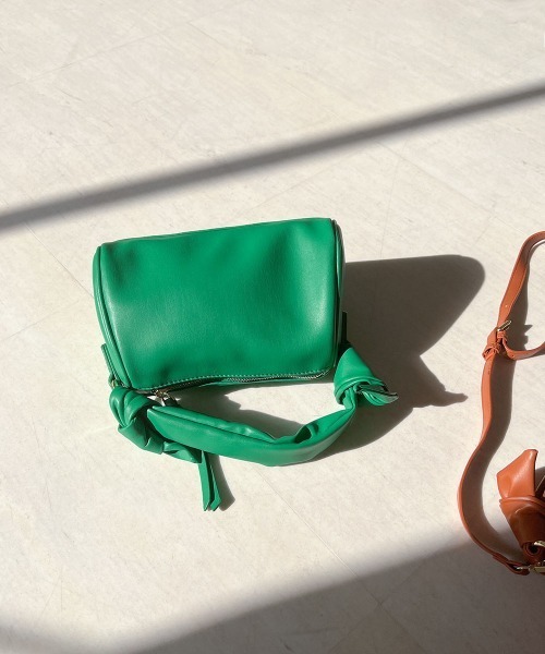 Bab（バブ）の「ノットハンドルスクエアバッグ（ボストンバッグ・レディース・ブラック/キャメル/グリーン・ONESIZE）」の19枚目の写真