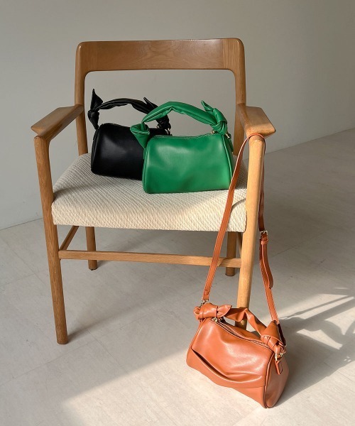 Bab（バブ）の「ノットハンドルスクエアバッグ（ボストンバッグ・レディース・ブラック/キャメル/グリーン・ONESIZE）」の21枚目の写真