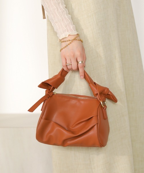 Bab（バブ）の「ノットハンドルスクエアバッグ（ボストンバッグ・レディース・ブラック/キャメル/グリーン・ONESIZE）」の12枚目の写真