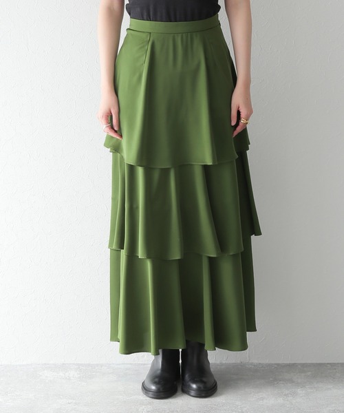 CLANE（クラネ）の「【CLANE/クラネ】TIERED SATIN SKIRT：スカート（スカート・レディース・グリーン・MEDIUM/LARGE）」の8枚目の写真