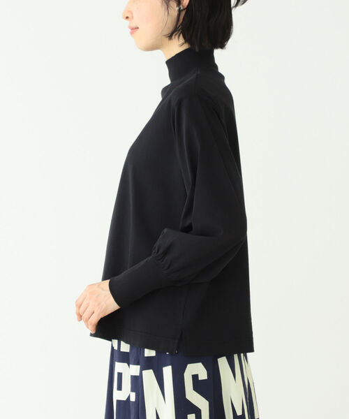 BEAMS BOY（ビームスボーイ）の「BEAMS BOY / モック ネック ギャザー ロング スリーブ カットソー（Tシャツ/カットソー・レディース・ブラック/オフホワイト/サックスブルー・ONE SIZE）」の10枚目の写真